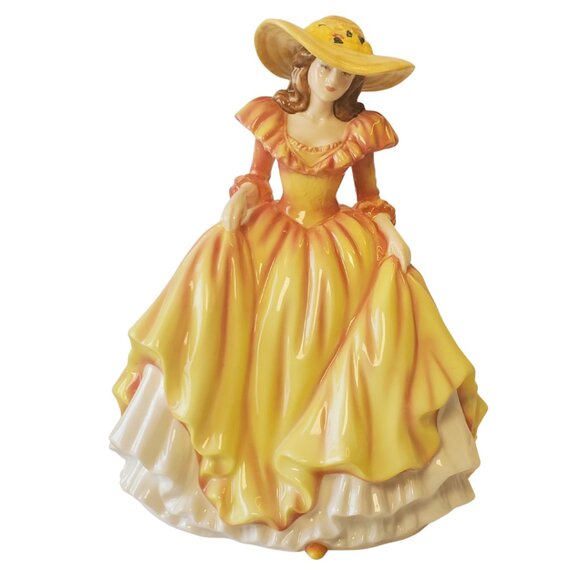 Royal Doulton Figurine “Heartfelt Wishes” HN5421 - Picture 3 of 10